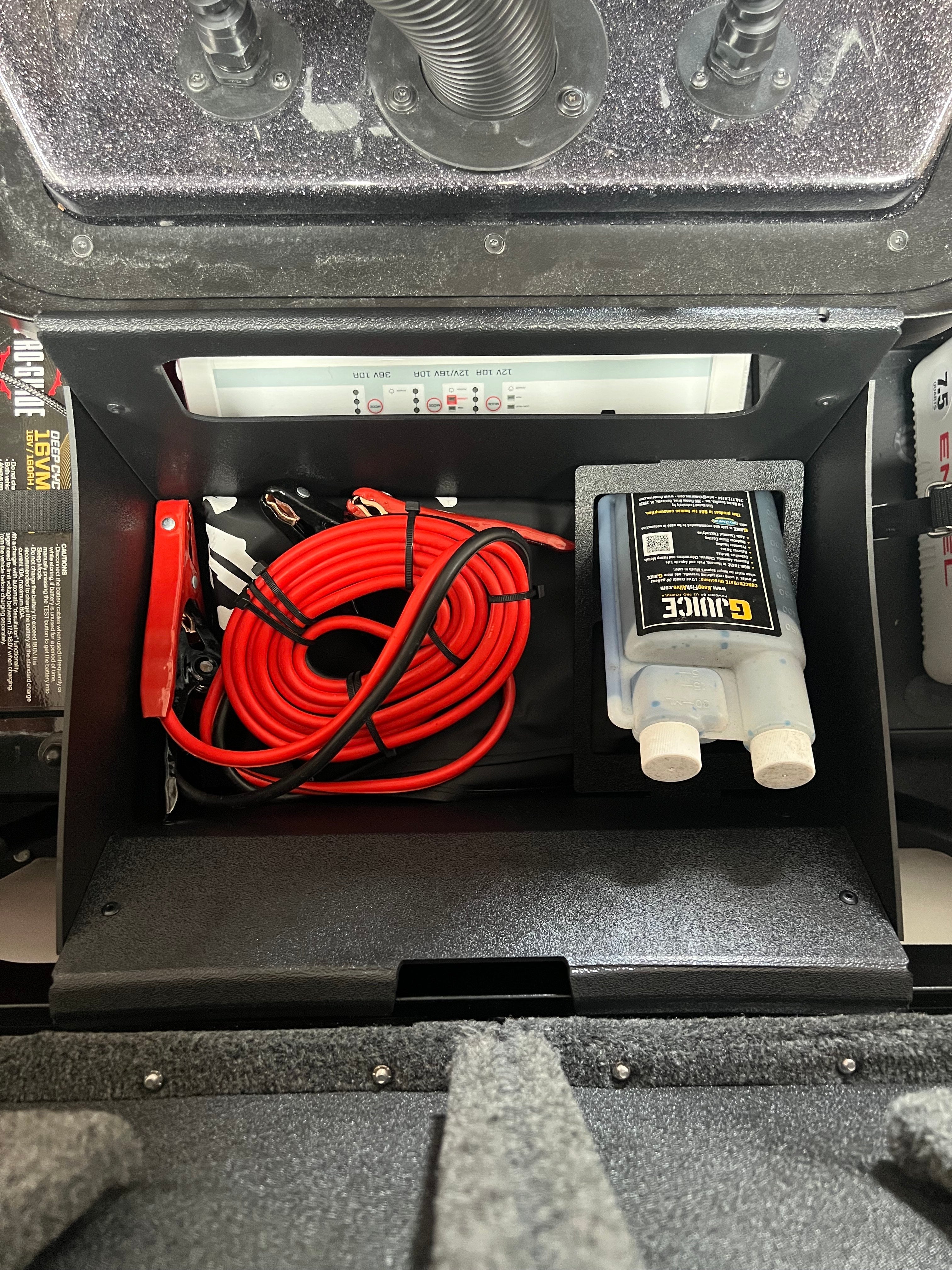 NPDSK0083 Skeeter® 2026 ZXE BATTERY COMPARTMENT TRAY