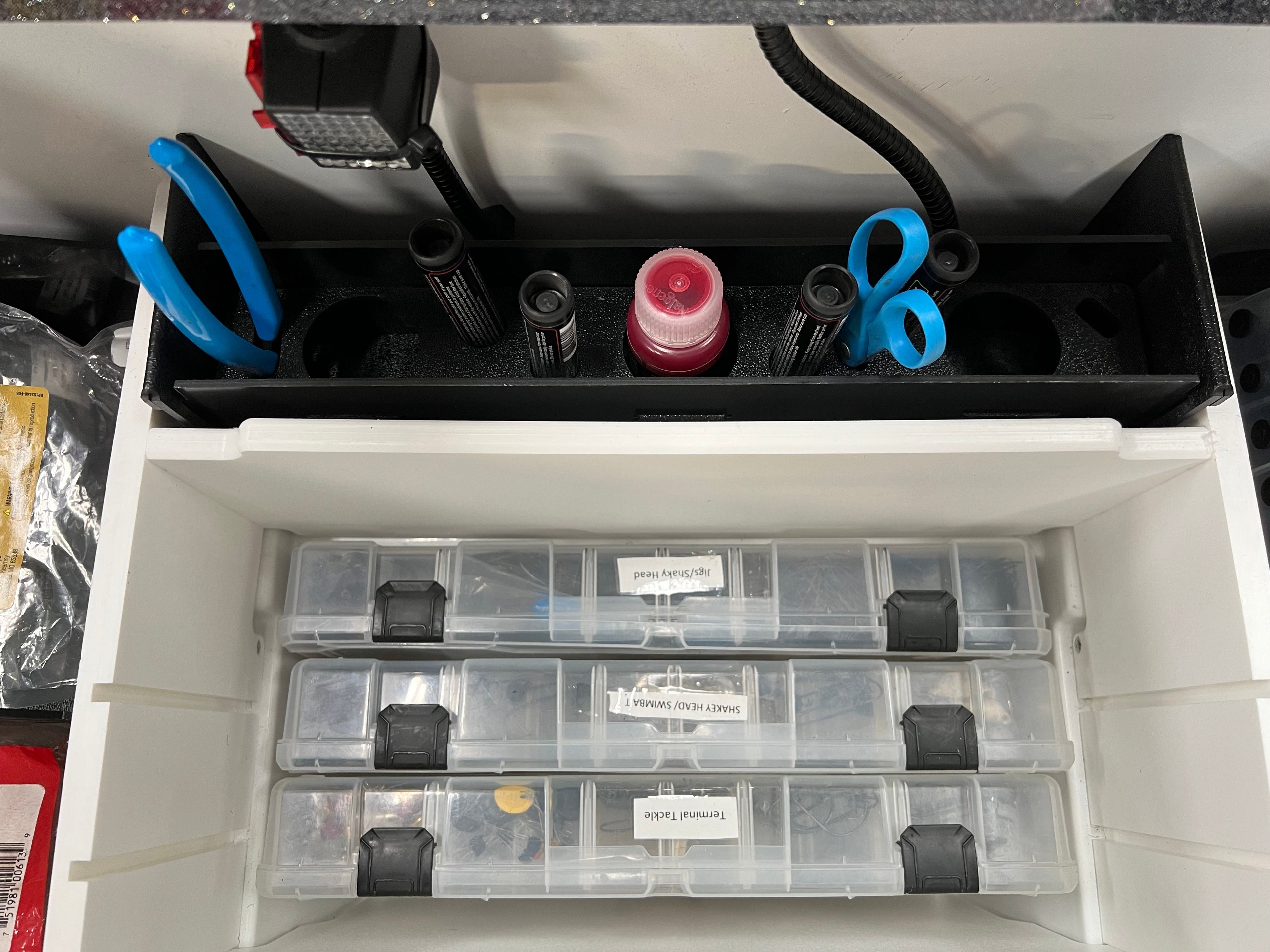 NPDPH0018 PHOENIX  2022 919/920/921, ELITE, PHX AND XE MODELS CENTER COMPARTMENT DYE TRAY