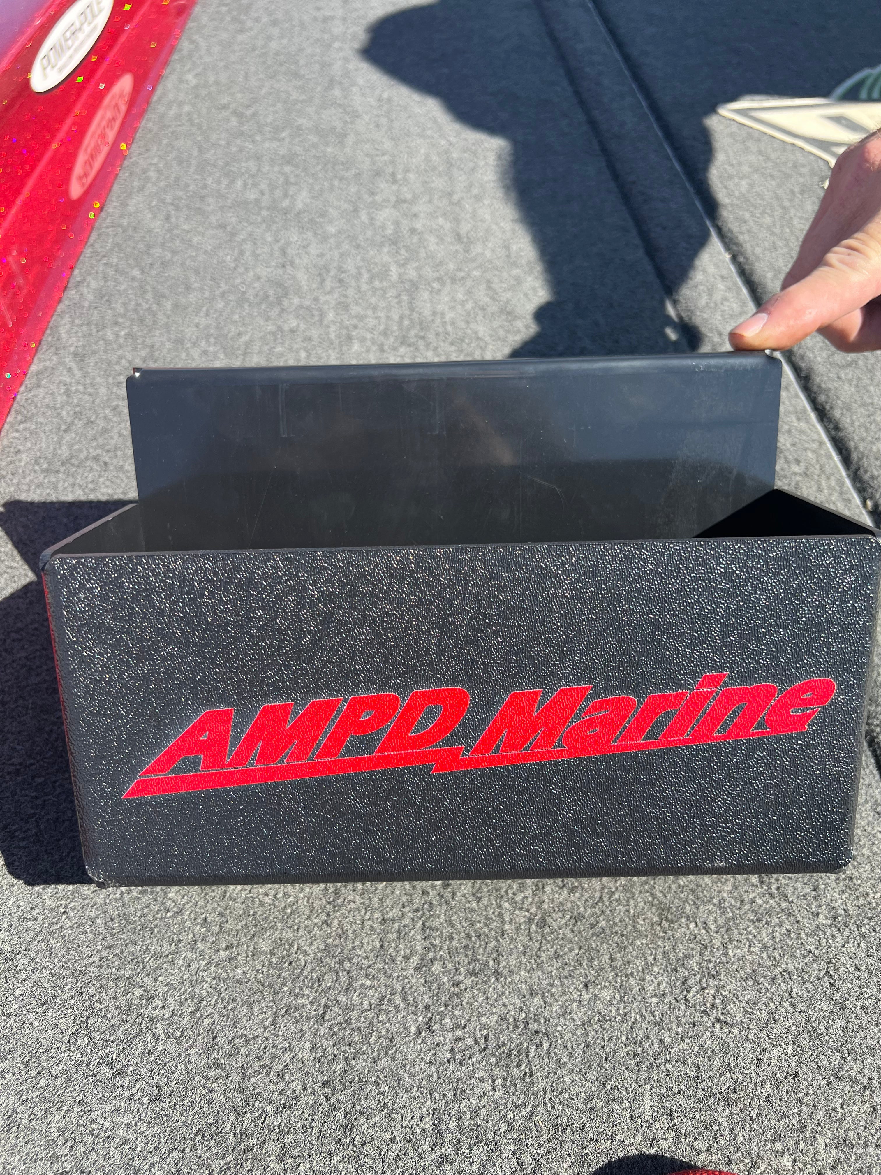 NPDSK0039 Skeeter®, XPRESS, GATOR TRAX CATCH ALL HANGING TRAY