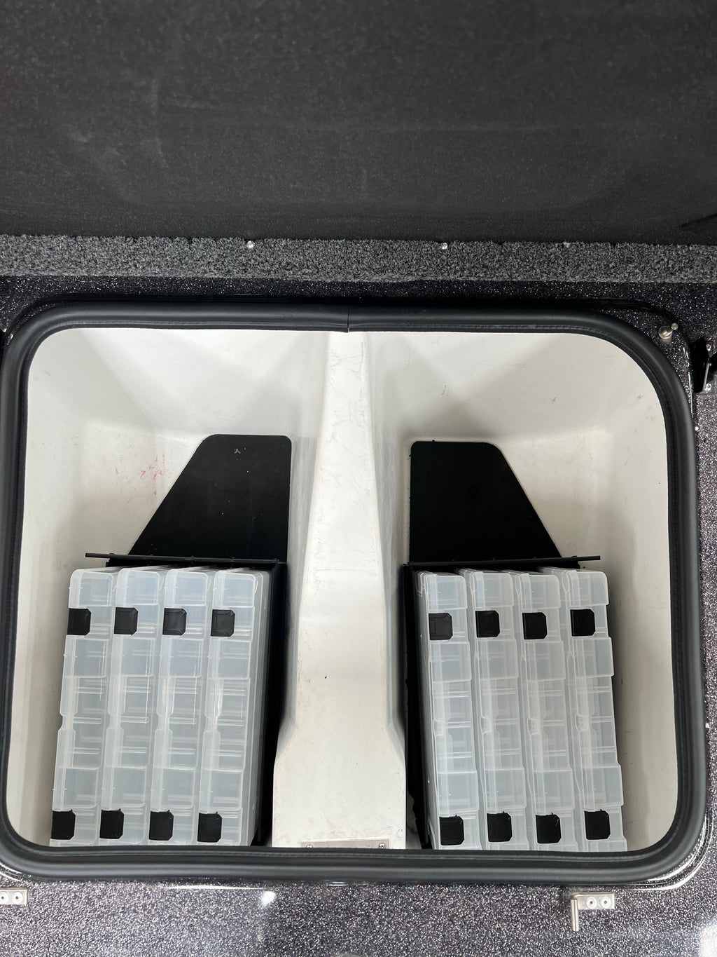 NPDBC0009 2022 - Current BASS CAT PUMA STS CENTER COMPARTMENT TRAY RACK SET