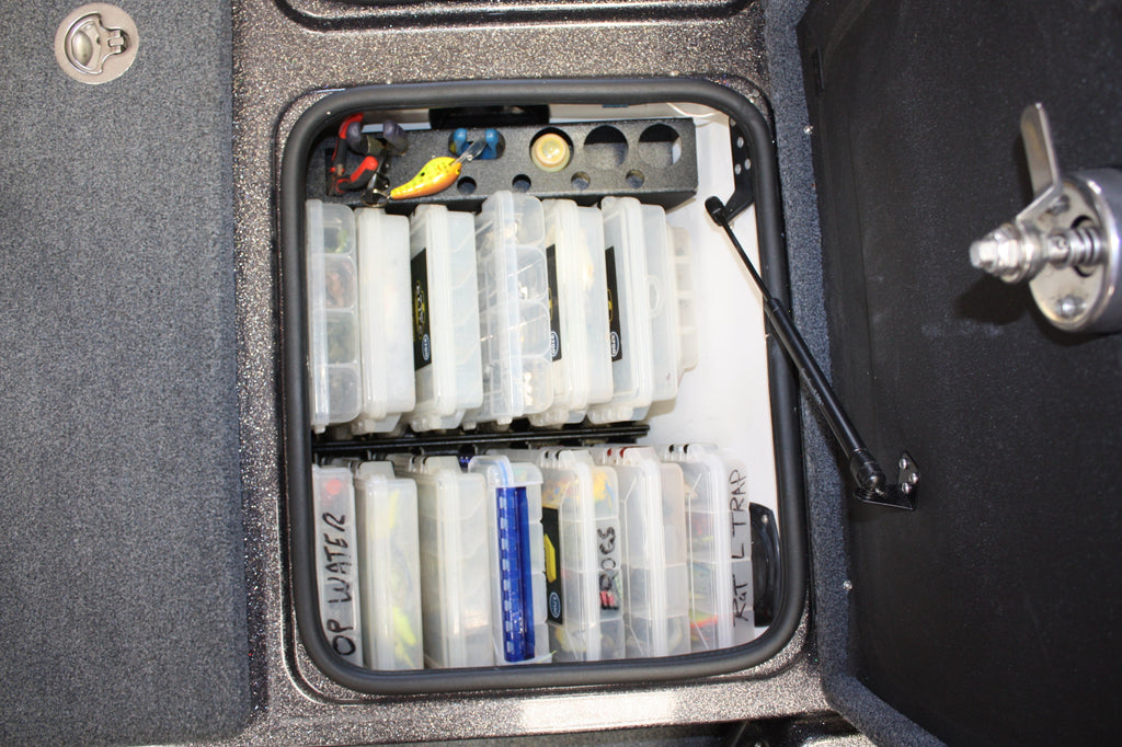 NPDBC0002 2019 BASS CAT CARACAL PLANO BOX TRAY W/DYE HOLDER