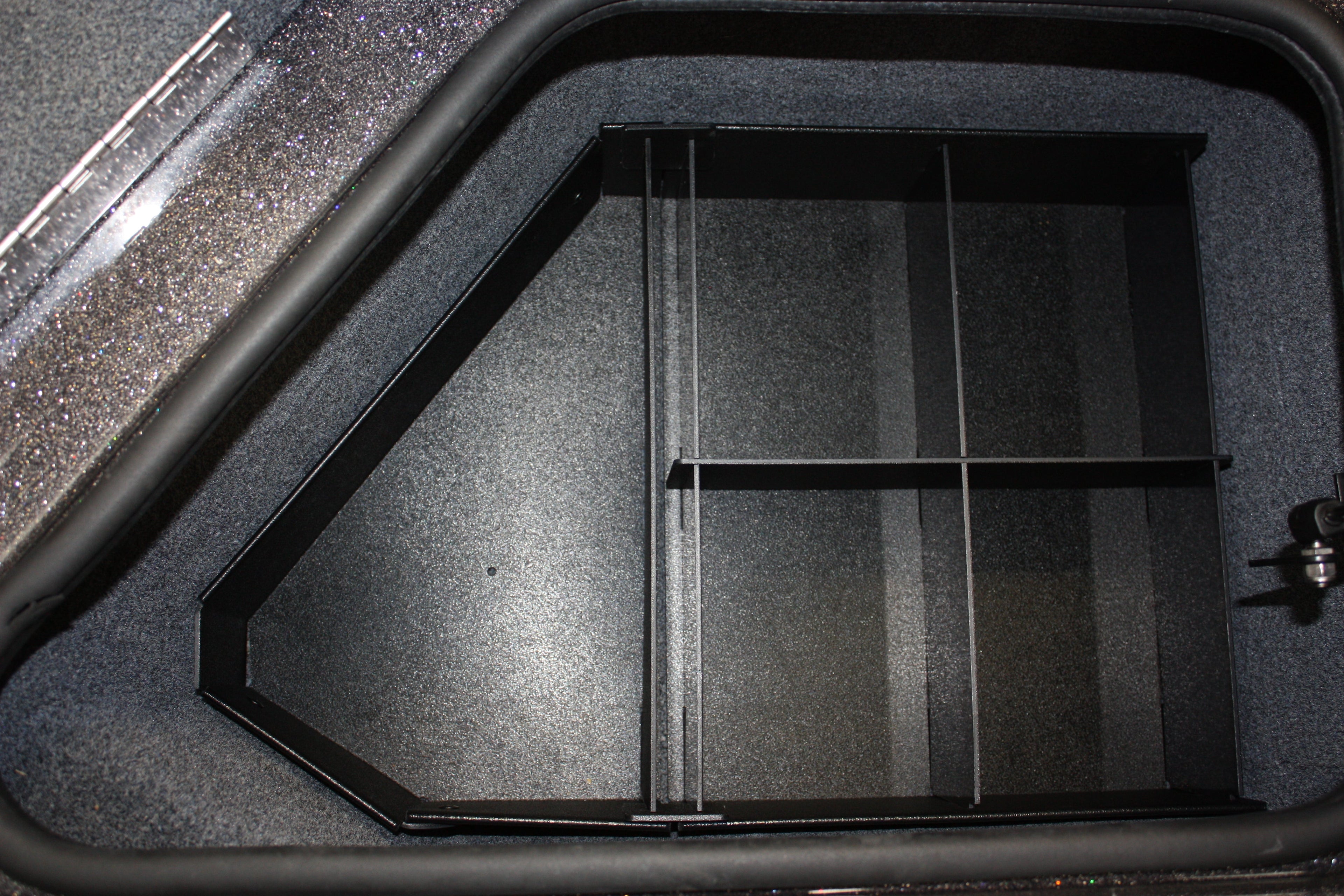 NPDBC0004 2019 BASS CAT CARACAL REAR STARBOARD COMPARTMENT TRAY