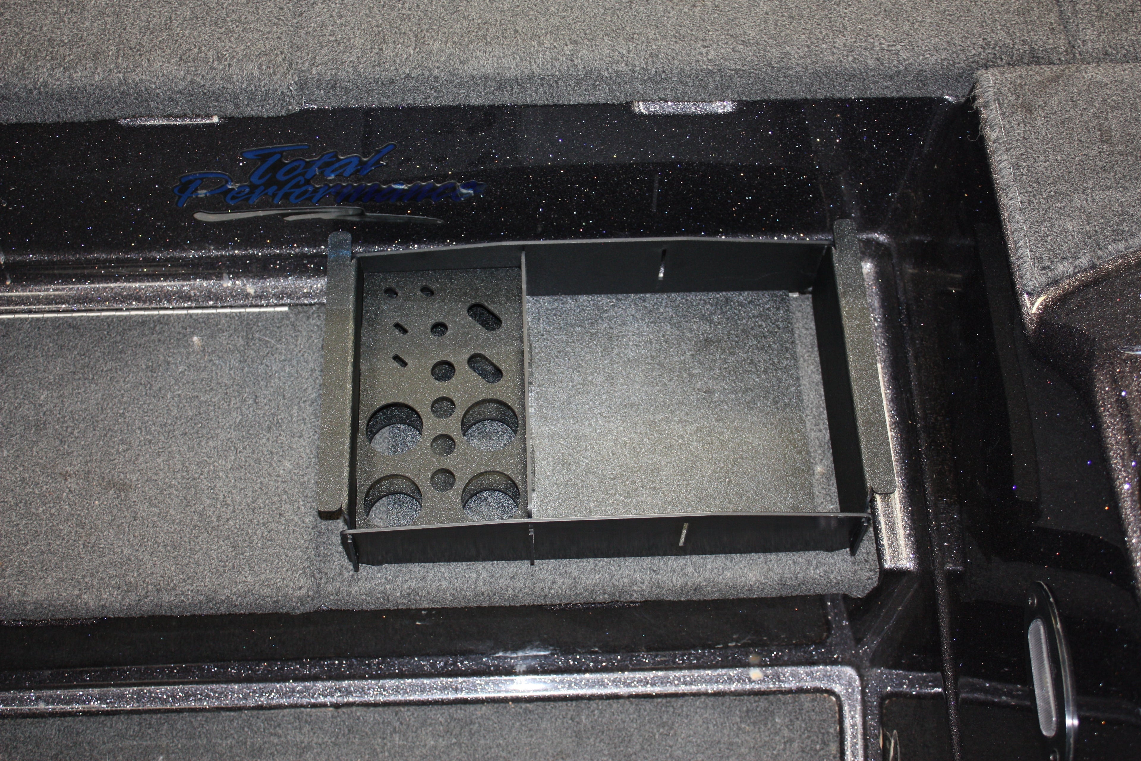 NPDBUL0005 2019 BULLET 21XRS COOLER CONVERSION TO DAY TRAY