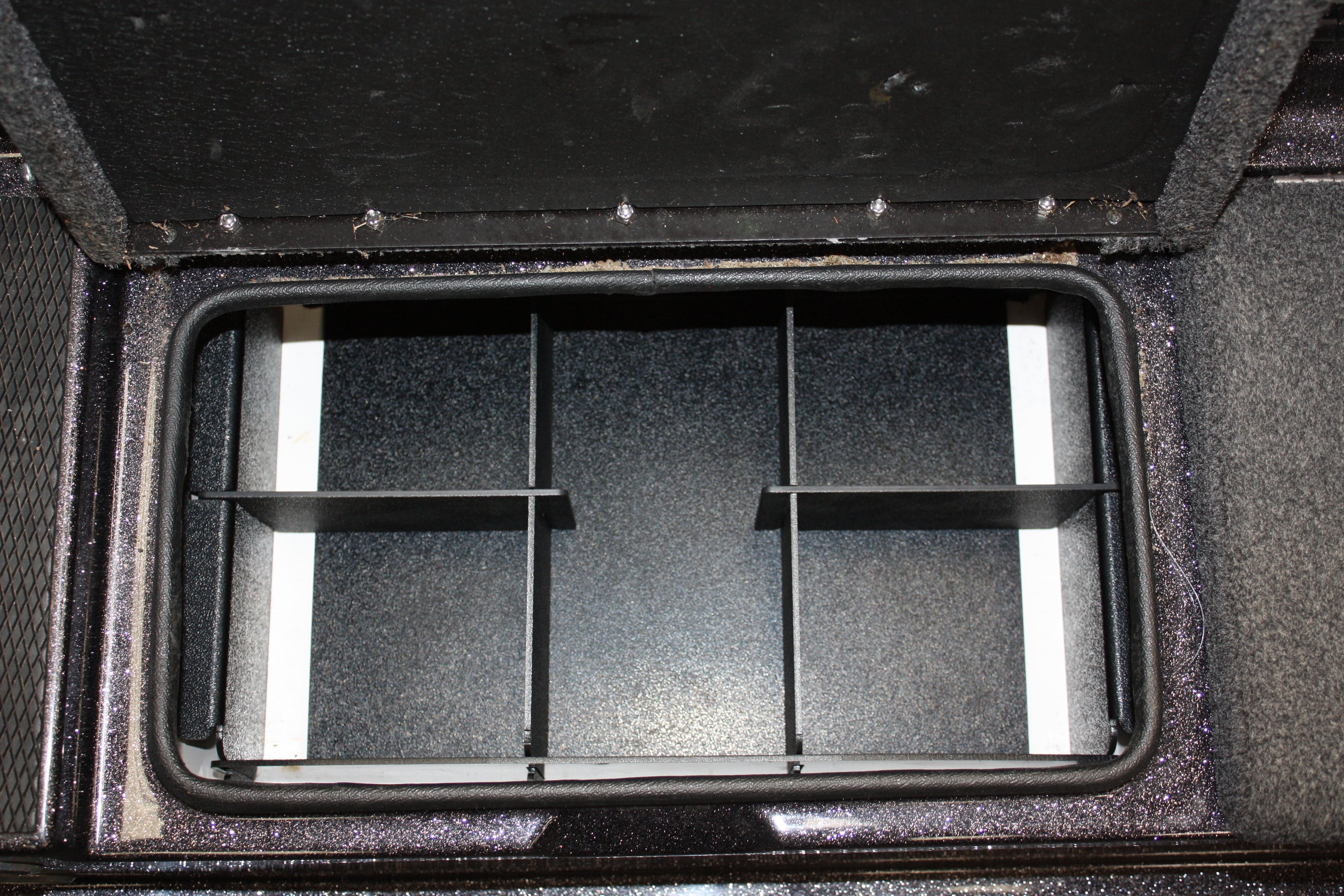 NPDBUL0004 2019 BULLET 21 XRS COOLER CONVERSION TO GLOVE BOX