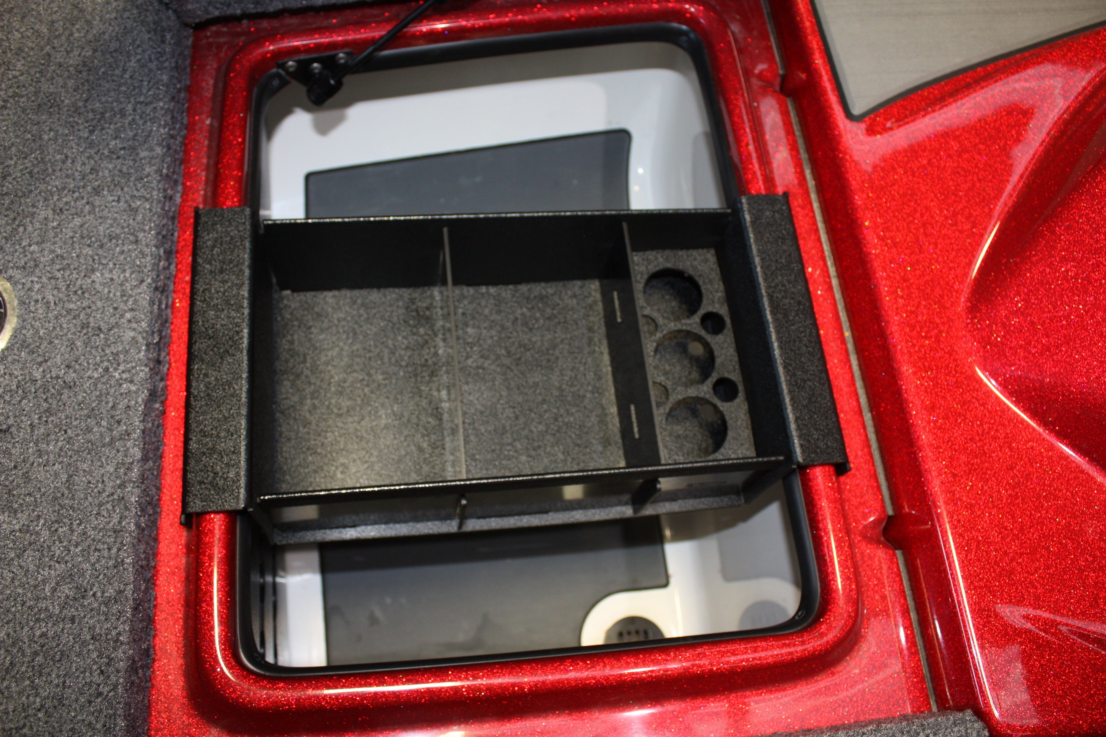 NPDFAL0008  2022 FALCON F21 PREDATOR DAY TRAY WITH DYE HOLDER