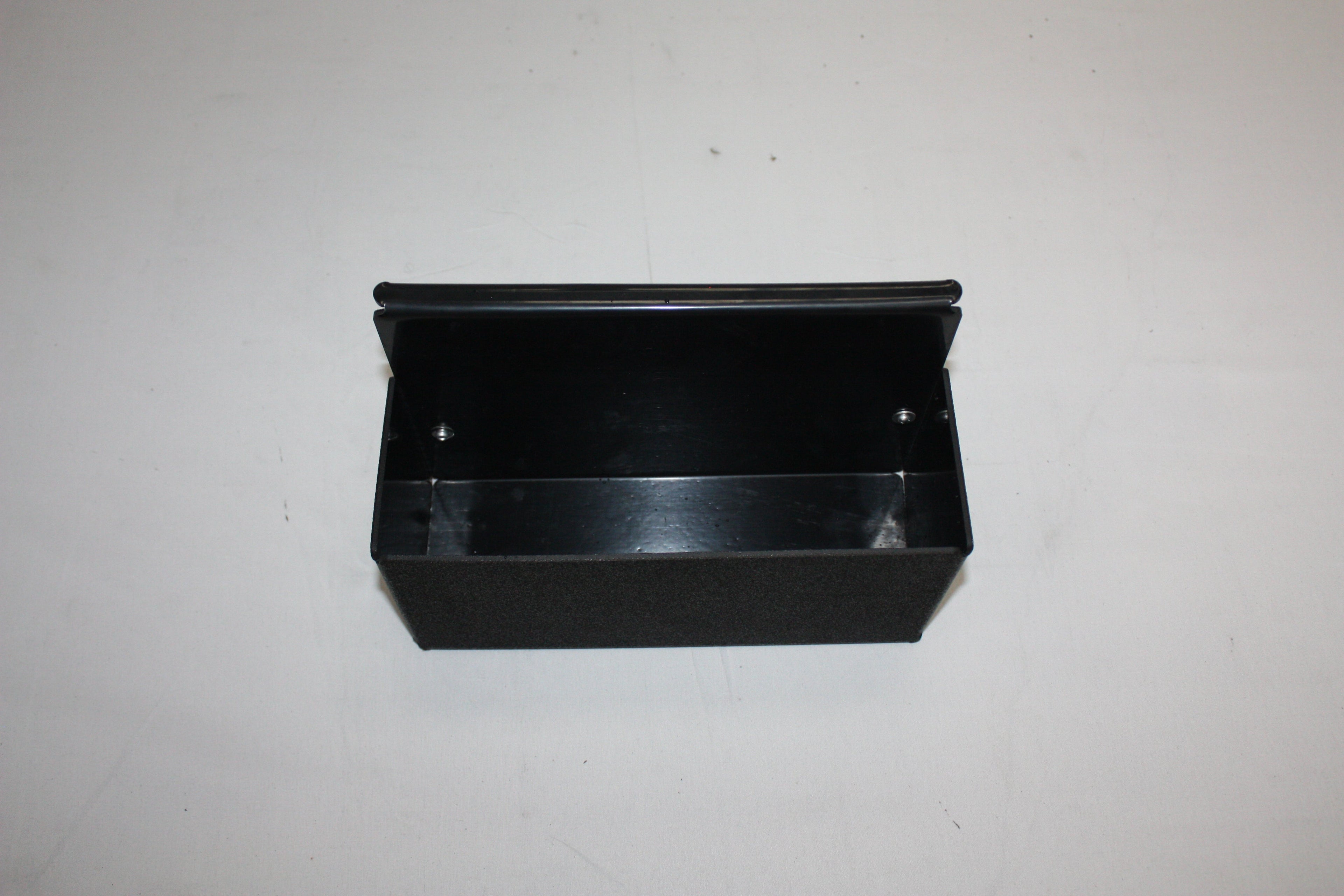 NPDSK0039 Skeeter®, XPRESS, GATOR TRAX CATCH ALL HANGING TRAY