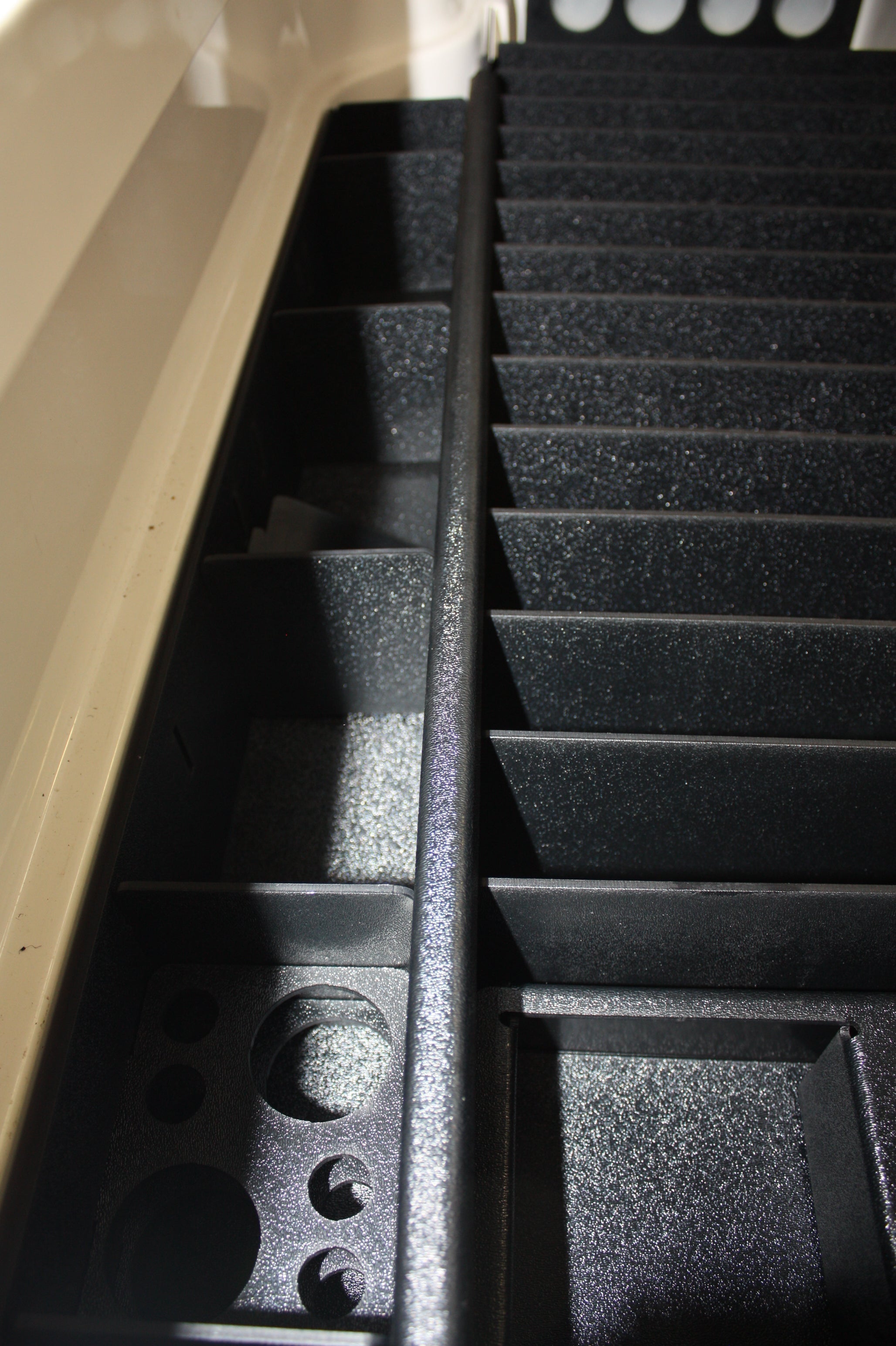 NPDRANG0021   2019 Ranger®  Z519 / Z518 CENTER COMPARTMENT KIT