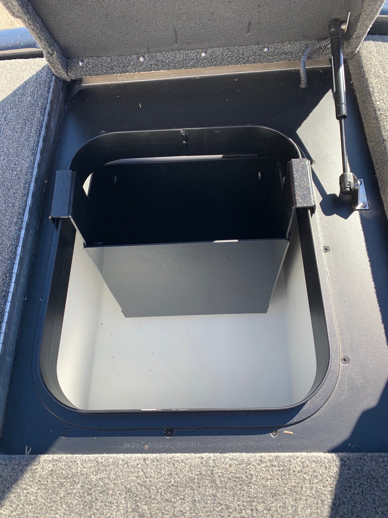 NPDSK0048 Skeeter® ZX200 TRASH CAN