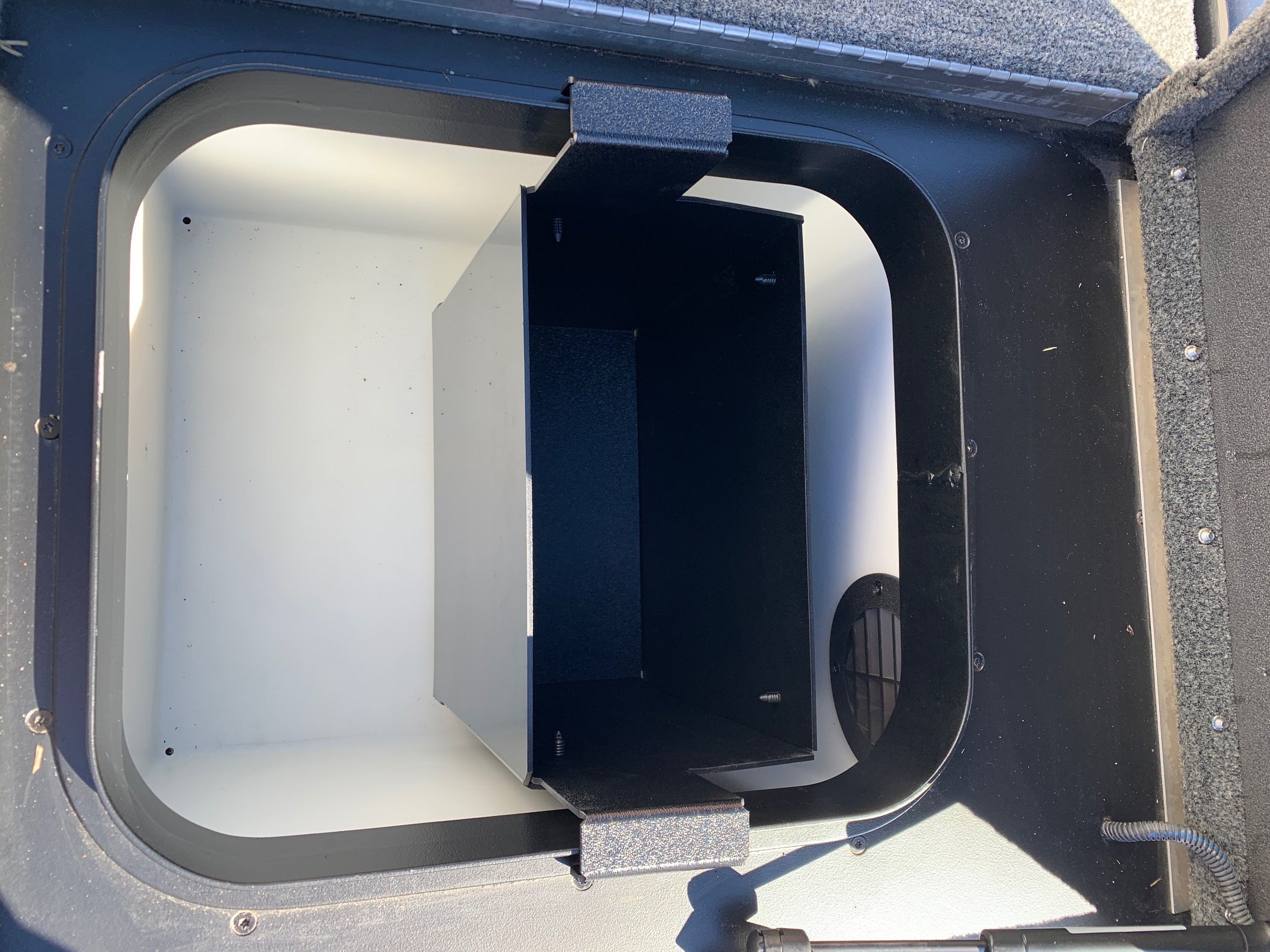 NPDSK0045  Skeeter® ZXR20/21 TRASH CAN