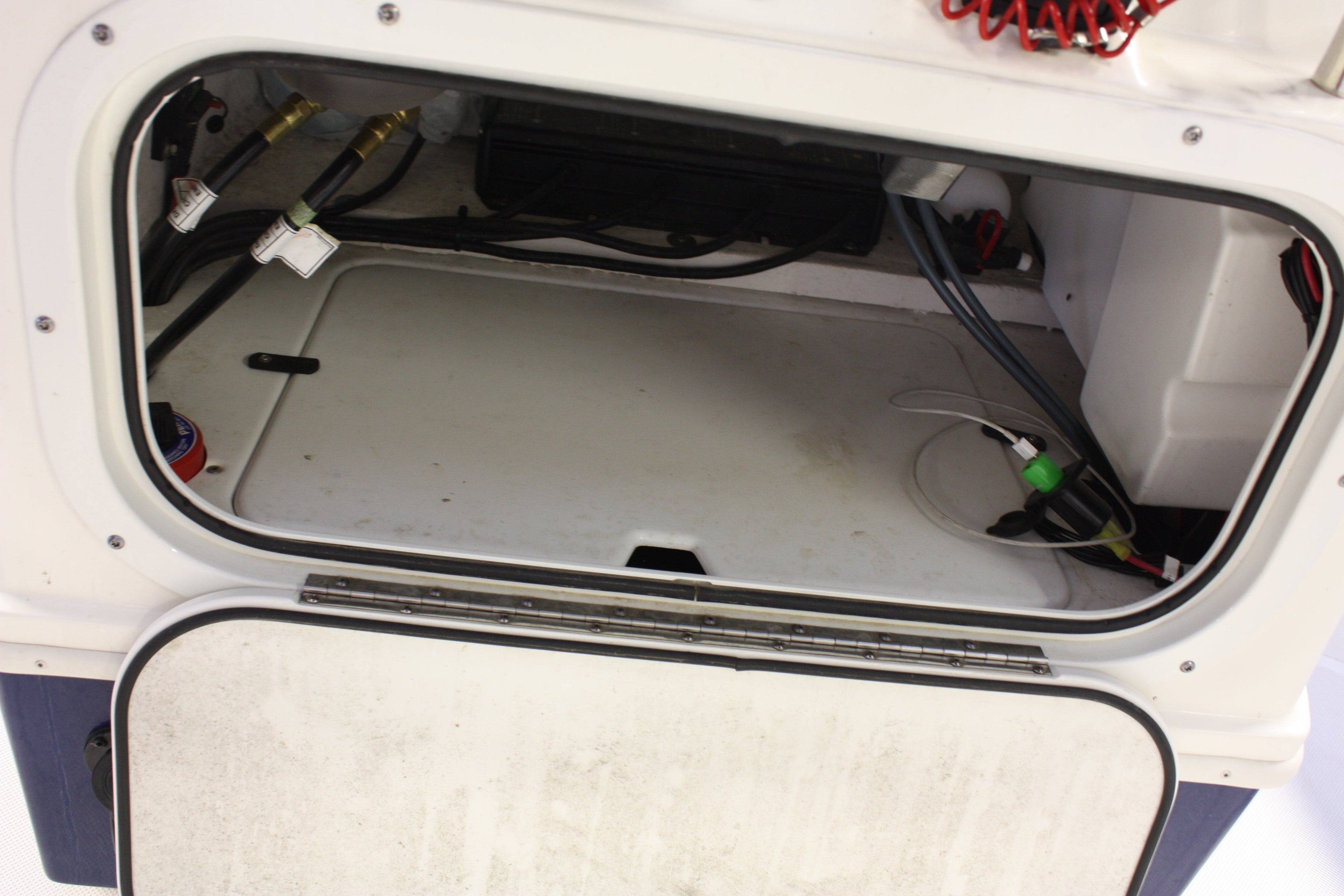 NPDSK0008 SX210 Skeeter® CONSOLE TRAY