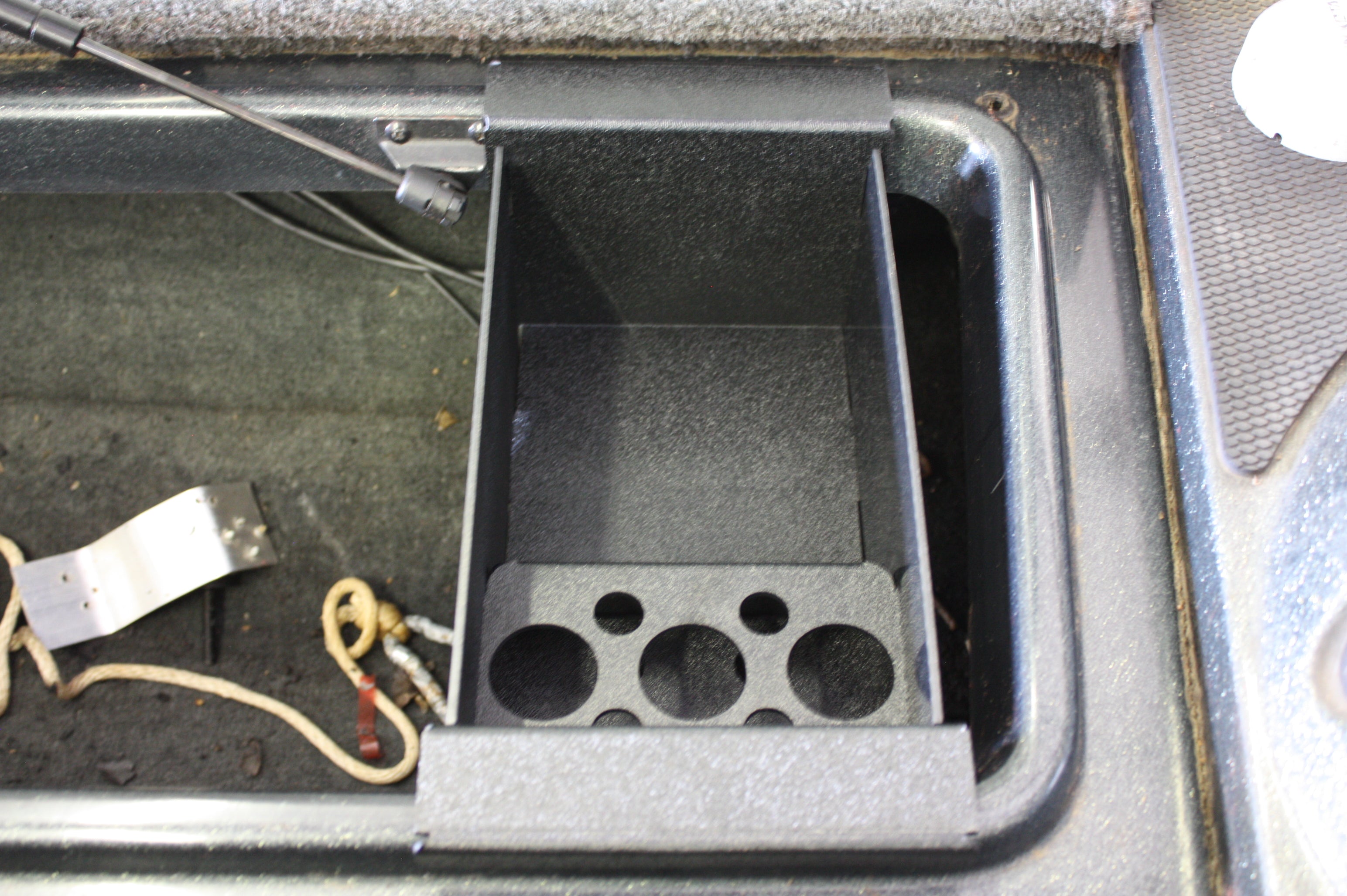 NPDSTR0003 2006 STRATOS 201 PRO XL ROD LOCKER DAY TRAY