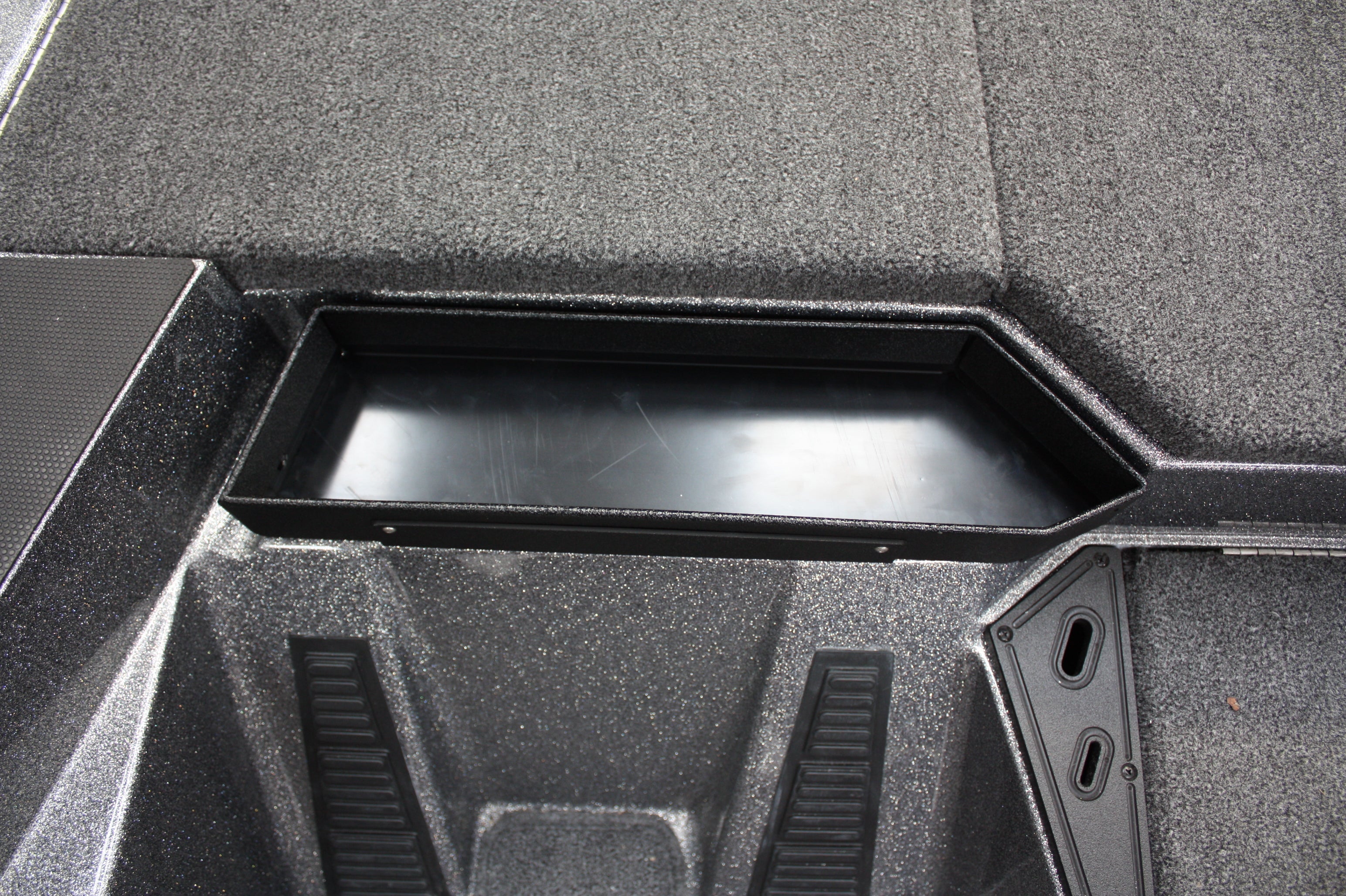 NPDRANG0019  Ranger®  Z185 CATCH ALL TRAY