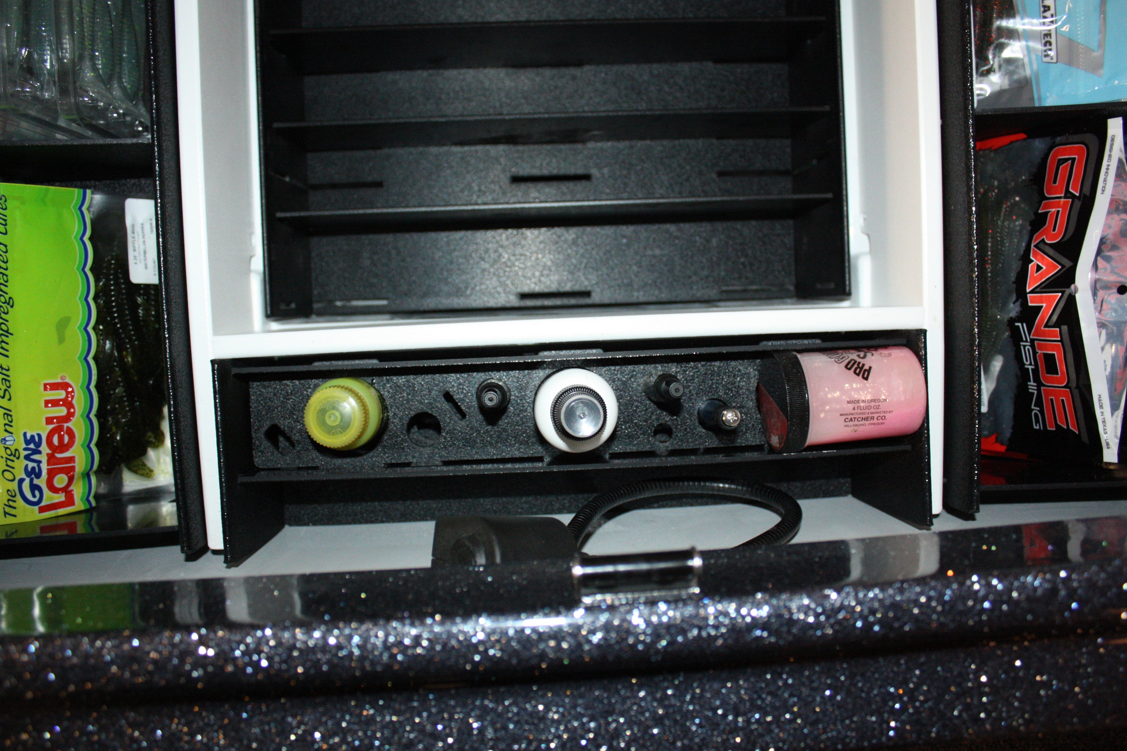 NPDPH0018 PHOENIX  2022 919/920/921, ELITE, PHX AND XE MODELS CENTER COMPARTMENT DYE TRAY