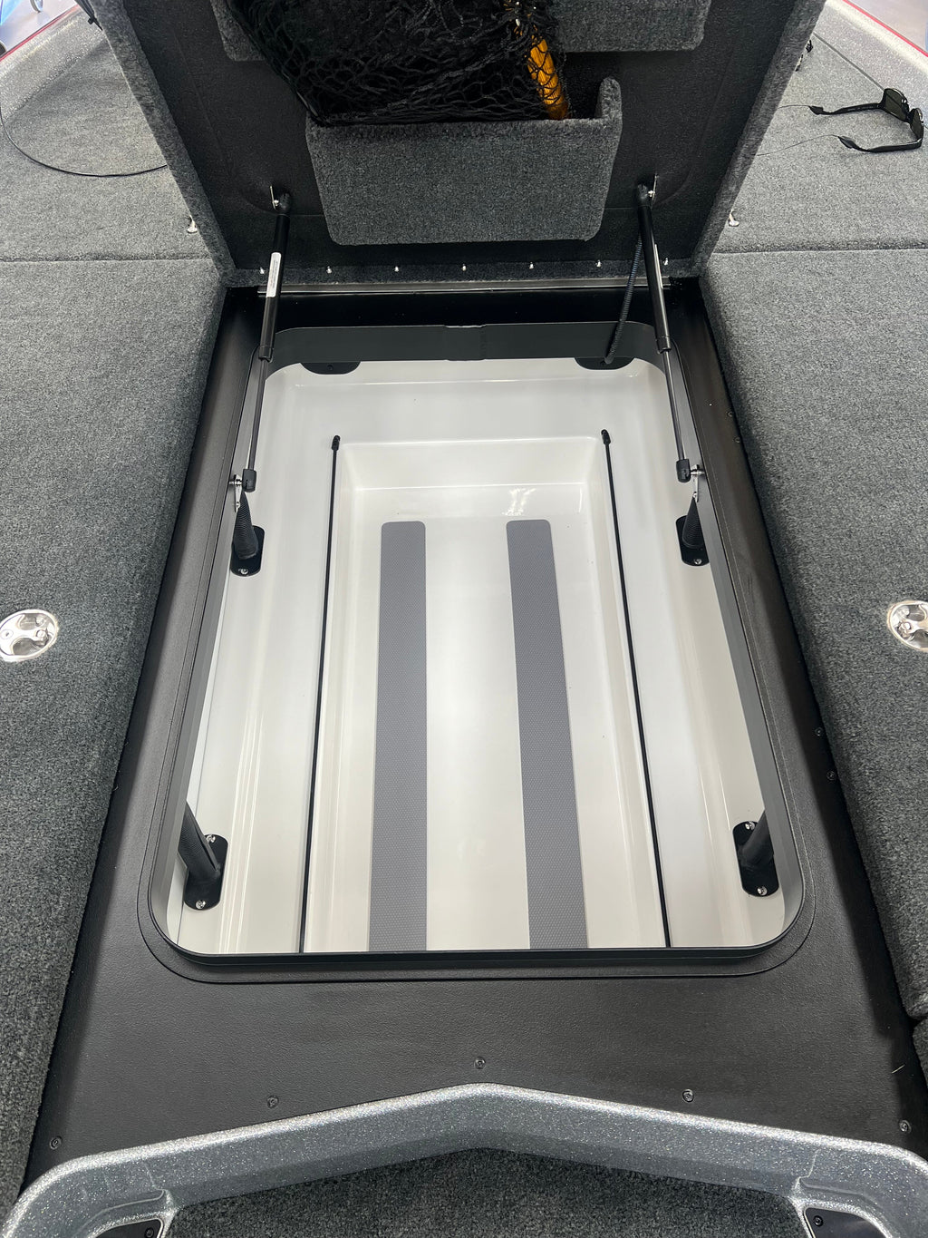 NPDSK0064 Skeeter® 2024-C FXR 20/21 / 2025 ZXR SE 20/21 CENTER COMPARTMENT PLANO BOX TRAY.