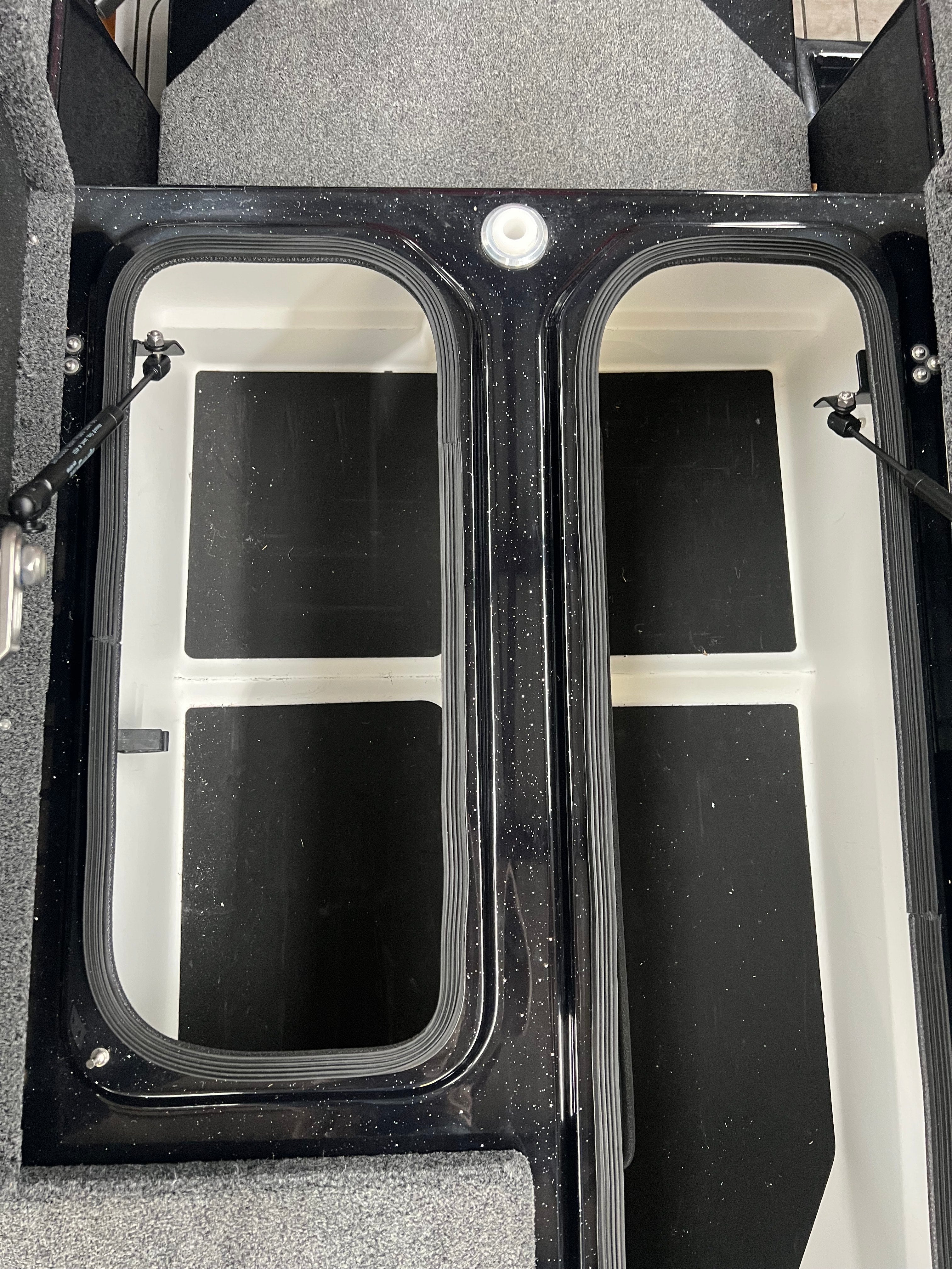 NPDBC0021 2026 BASS CAT EYRA FRONT CENTER TACKLE MANAGEMENT SYSTEM